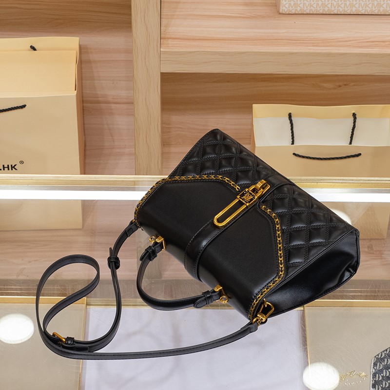 Light luxury brand women's dia - Interior Design Grid のレビューと価格