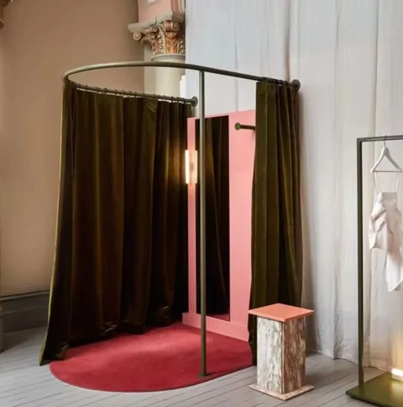 Fitting Room Shop Interior Des - Interior Design Living Room Ideas のレビューと価格