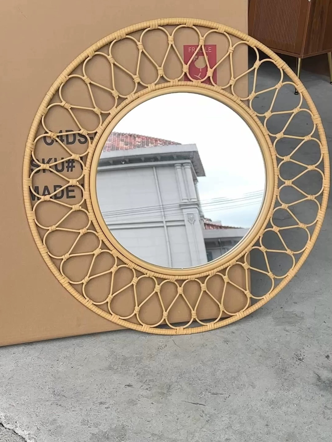 Round Rattan Wall Mirror, Natu - Rattan Mirror Round のレビューと価格