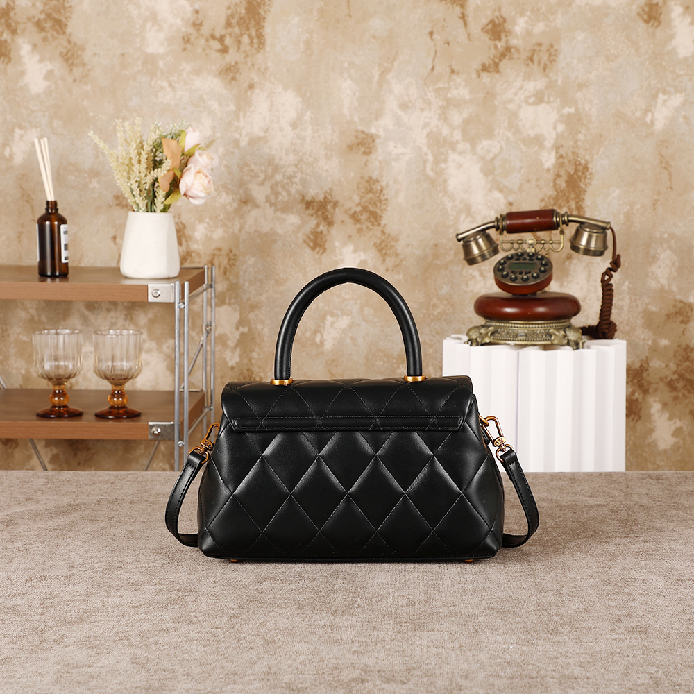Ladies' handbag, 2026 season n - Interior Design Grid のレビューと価格