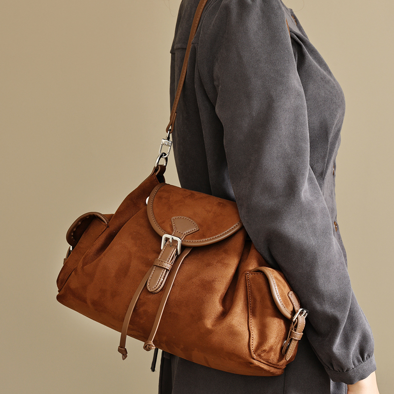 England Style Faux Suede Bags  - Interior Design Vintage Style のレビューと価格