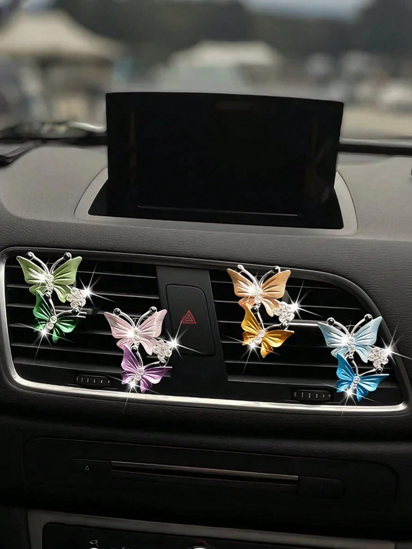 Car Air Vent Butterfly Clip, G - Interior Design Degree のレビューと価格
