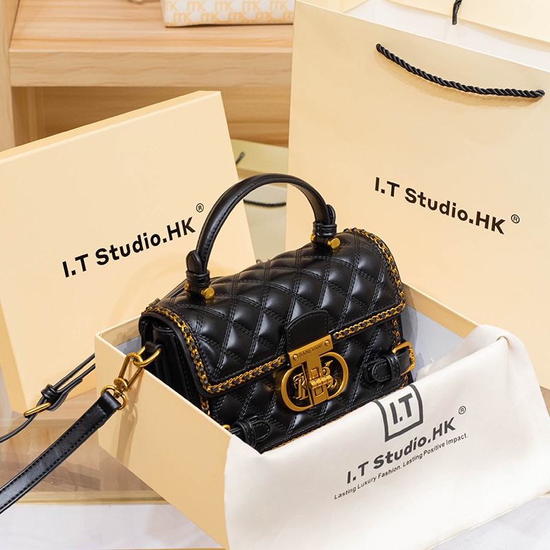 Women's handbag genuine diamon - Interior Design Grid のレビューと価格