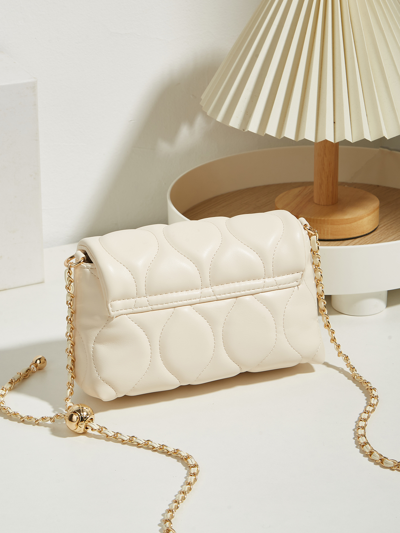 New retro diamond grid quilted - Interior Design Grid のレビューと価格
