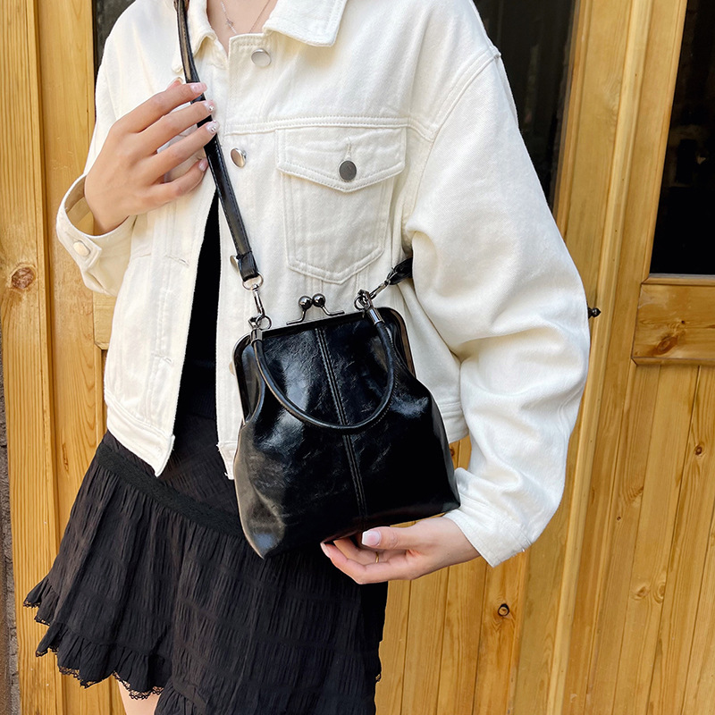 Vintage Style Women Handbag PU - Interior Design Vintage Style のレビューと価格